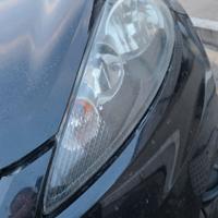 FARI ANTERIORI FORD FIESTA 2010