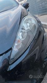 FARI ANTERIORI FORD FIESTA 2010