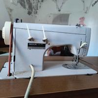 macchina da cucire necchi 546