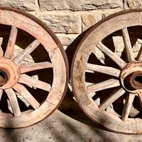 Ruote carro vintage secolari