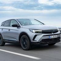 Musata e ricambi opel grandland