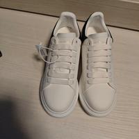 Alexander McQueen 37 nuove