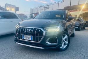 AUDI Q3 35 TDI S tronic Business Advanced