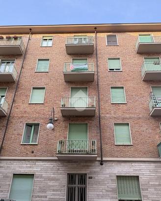 2 LOCALI A TORINO