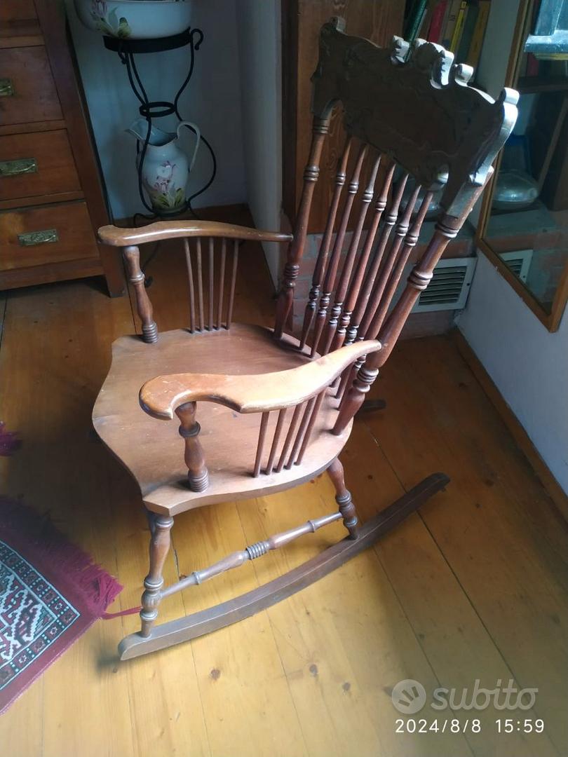 Poltrona Dondolo Vintage Dondolo Legno Usato Vecchia America Sedia