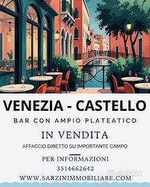 Bar con ampio plateatico su famoso campo