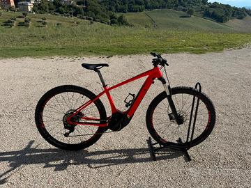 Specialized Turbo Levo HT 2018 front tg.M