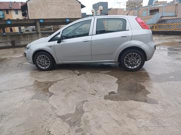 Fiat Punto 1.400 GPL LOUNGE E6