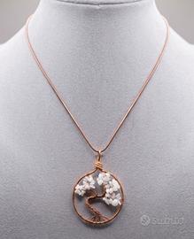 Collana albero della vita con pietre bianche 