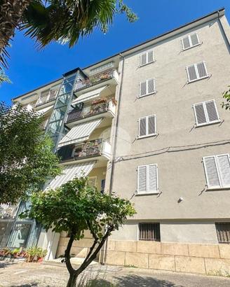 3 LOCALI A TERAMO