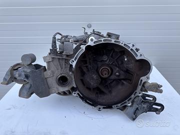 CAMBIO MANUALE COMPLETO HYUNDAI i30 Serie S81767 B