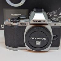 Olympus OM-D em10