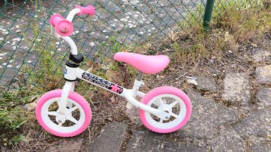 bicicletta senza pedali