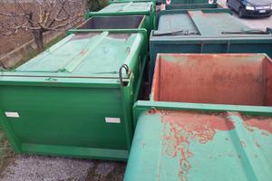 Cassone compattatore per cartone