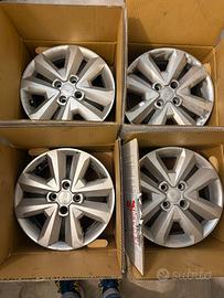 Cerchi ORIGINALI NUOVI 15'' per Dacia Sandero 3gen