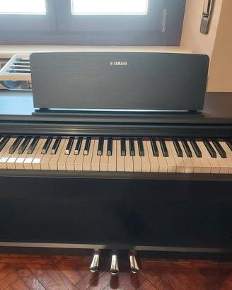 pianoforte elettrico usato  come nuovo