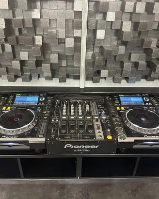 Pioneer CDJ-2000 & DJM-700: Set DJ