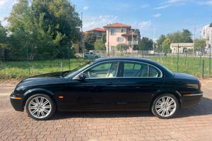 Jaguar S-Type 3.0 benzina manuale - veicolo storic