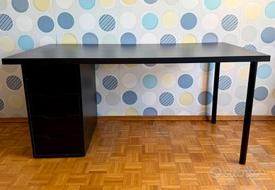 Scrivania IKEA LAGKAPTEN