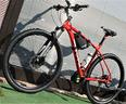 bici-elettrica-con-il-kit-motore-batteria-720w