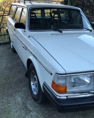 Volvo 240 - 1985