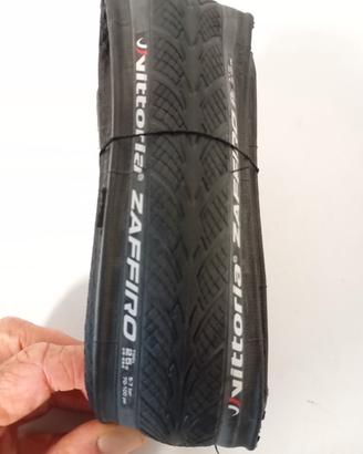 Copertoncino Vittoria modello Zaffiro 