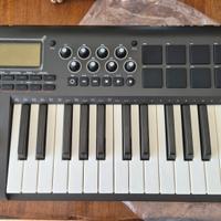 M-Audio Axiom 25