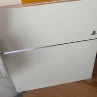 Play 4 funzionante con disco incastrato