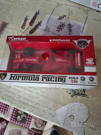 Due modelli auto formula 1