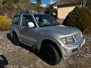 Mitsubishi Pajero 2.5 TDI 3p. GL-Clima-Carrozzeria