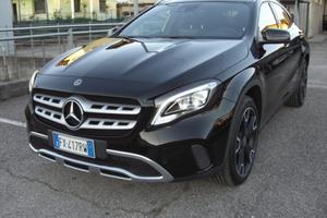 MERCEDES-BENZ GLA 220 Automatic 4Matic Premium