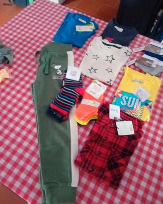 set abbigliamento 4/5 anni nuovo con cartellino. 