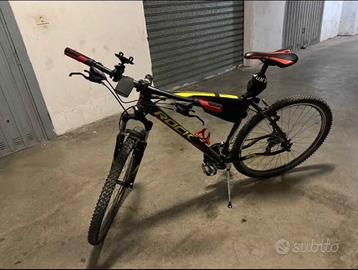 MTB Rock Machine 27”