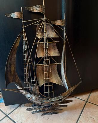 Veliero in Metallo Vintage
