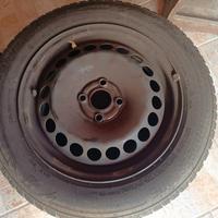 2 gomme e 4 cerchi. 185/65R15