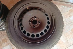 2 gomme e 4 cerchi. 185/65R15