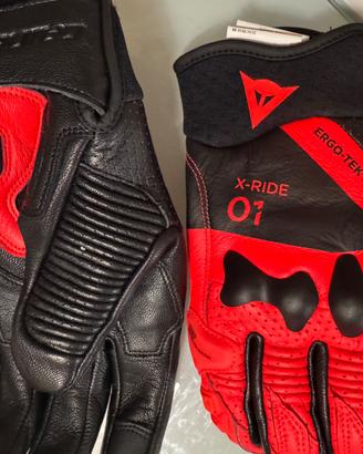 Guanti moto Dainese
