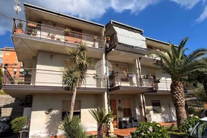 3 LOCALI A ROGLIANO