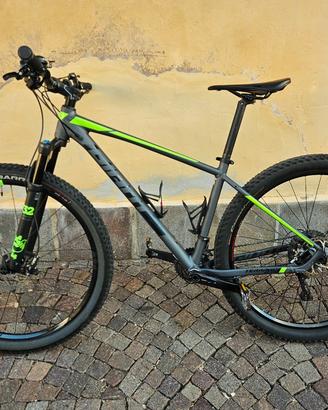 GIANT Terrago Xc29 M/L
