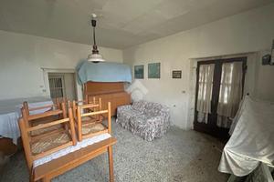 CASA INDIPENDENTE A CAPIZZONE