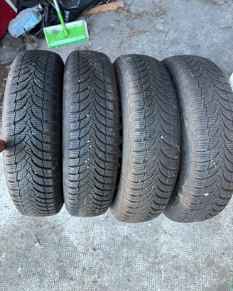 Cerchi e gomme