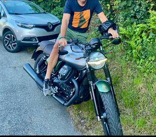 Moto guzzi v7 centenario