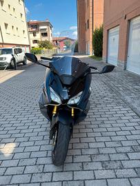 Honda Forza 750