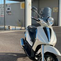 BEVERLY 125 tourer bianco perla del 2010