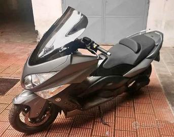 Yamaha Tmax 500