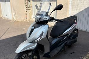 Piaggio Beverly S 400