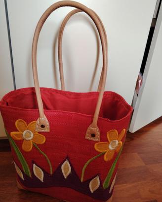 Borsa tote dallo stile etnico e artigianale con ma