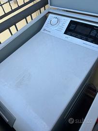Lavatrice carica dall’alto electrolux