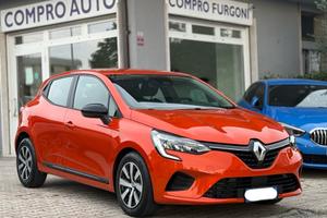 Renault Clio TCe 90 CV 5 porte ok neopatentati