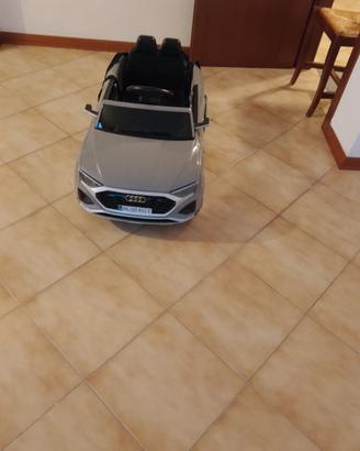 Macchina elettrica bambino